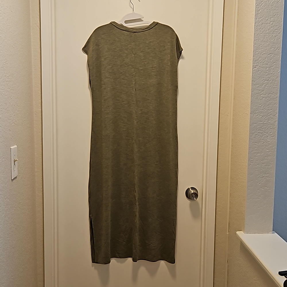 Heather Green Crew Neck T-shirt Midi - Picture 5 of 6
